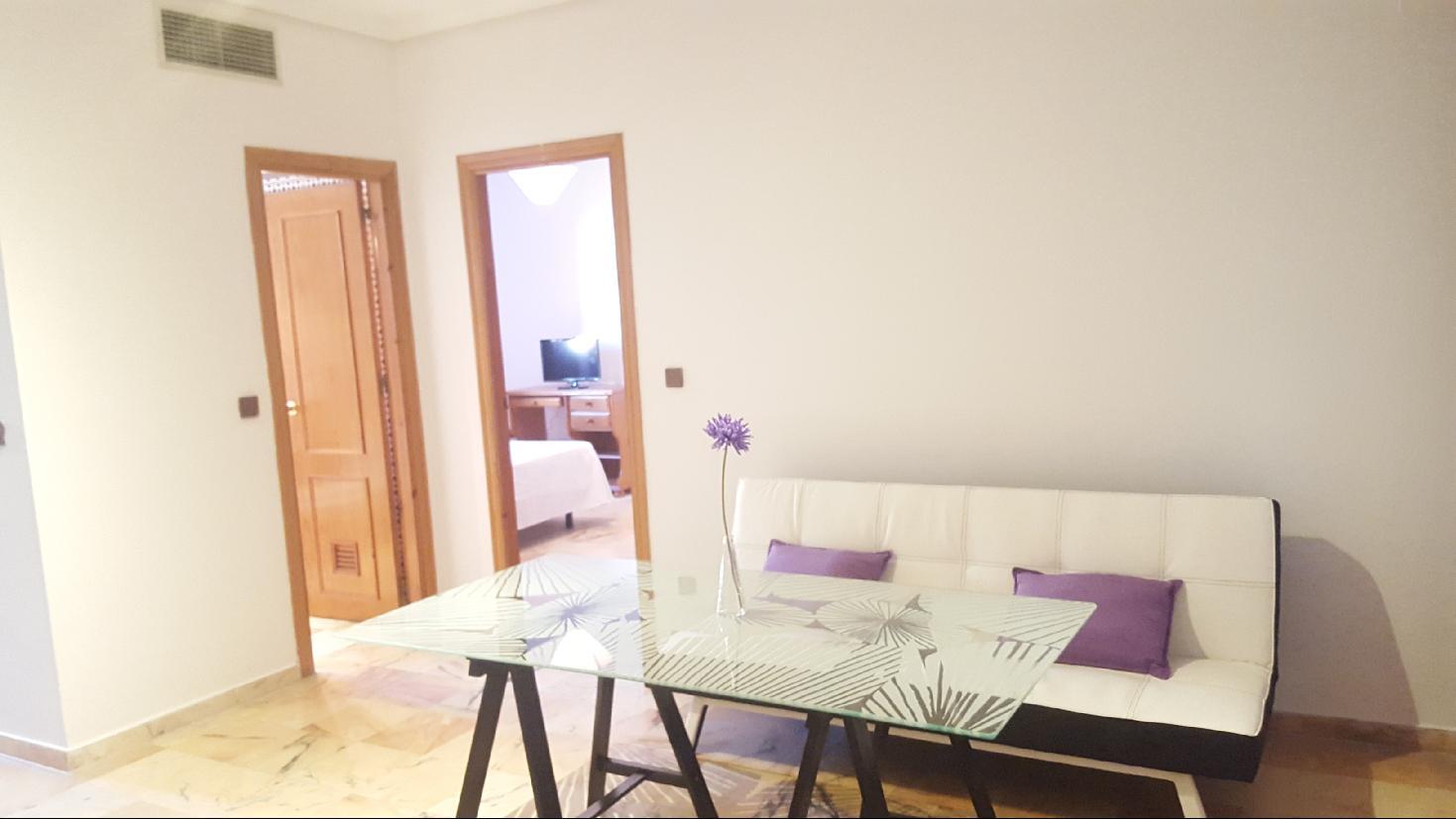 Apartamentos Dona Lola Севиля Екстериор снимка